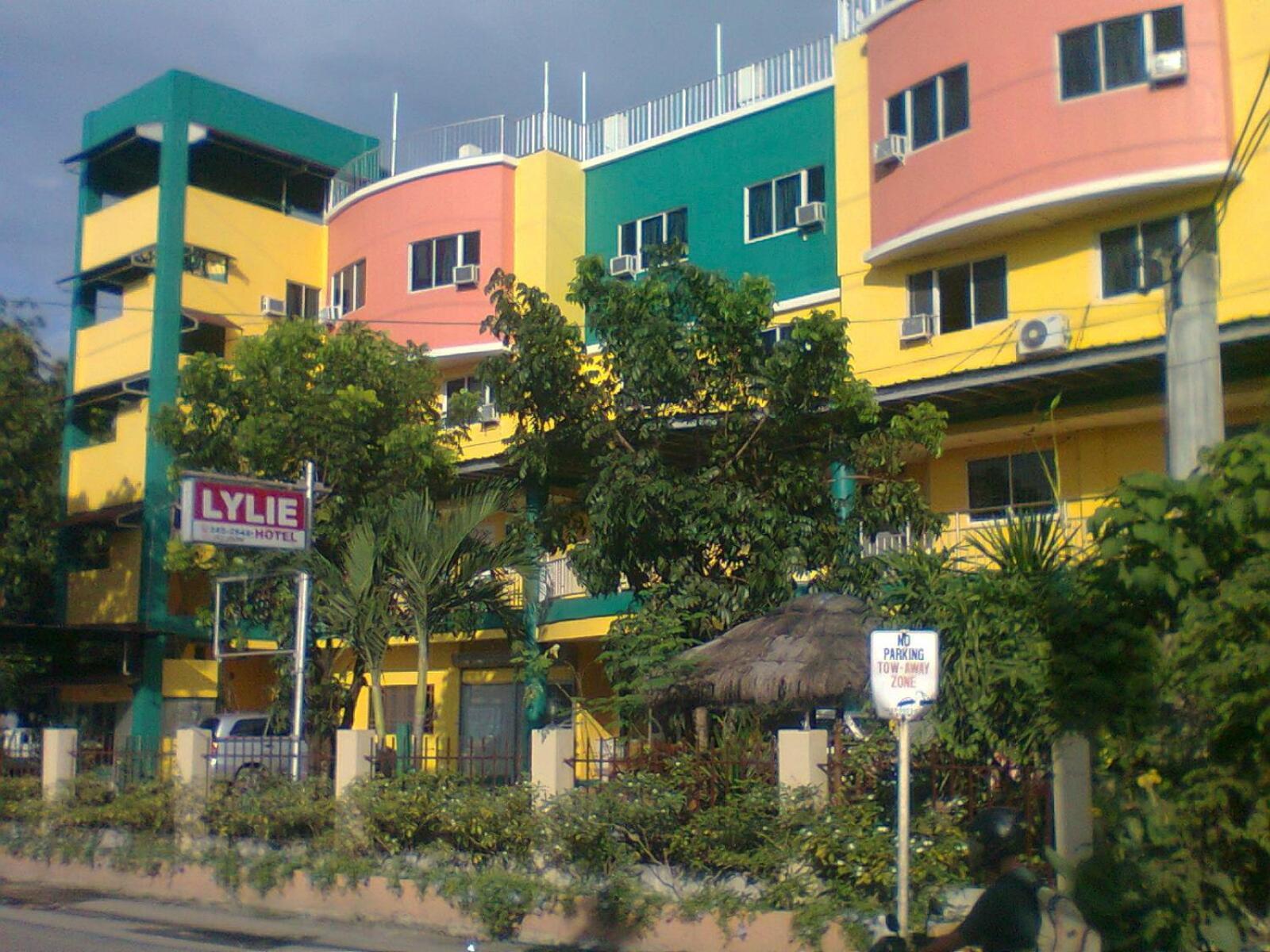Lylie Hotel Cebu Extérieur photo