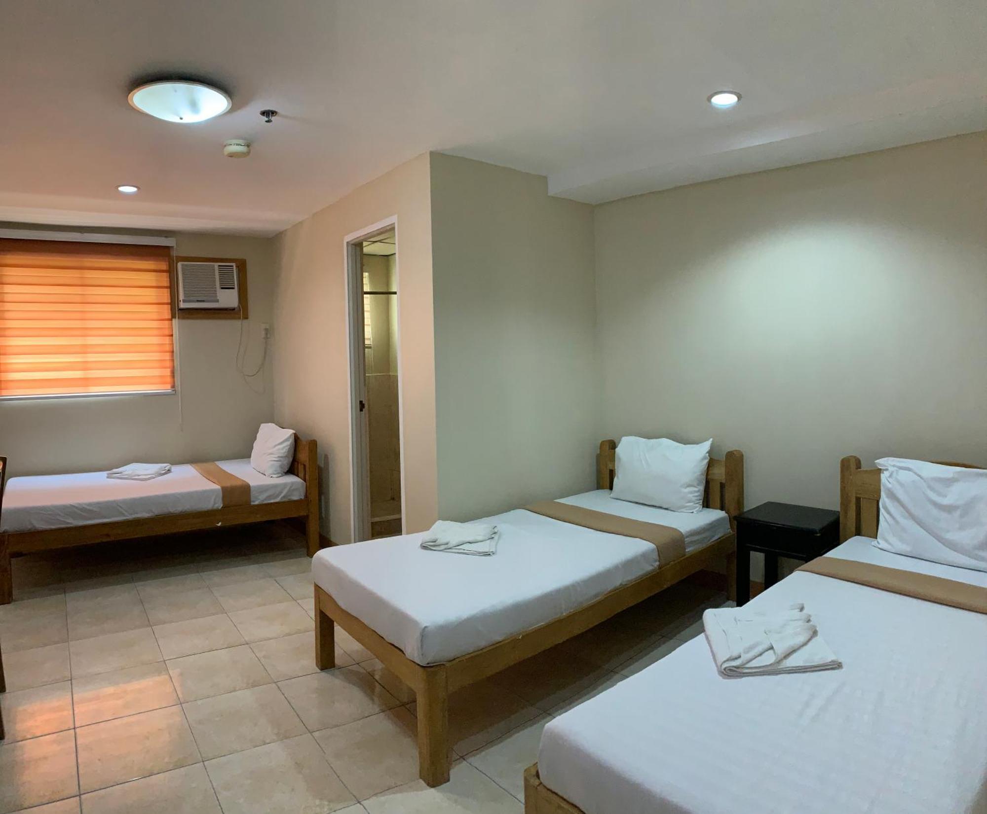 Lylie Hotel Cebu Extérieur photo