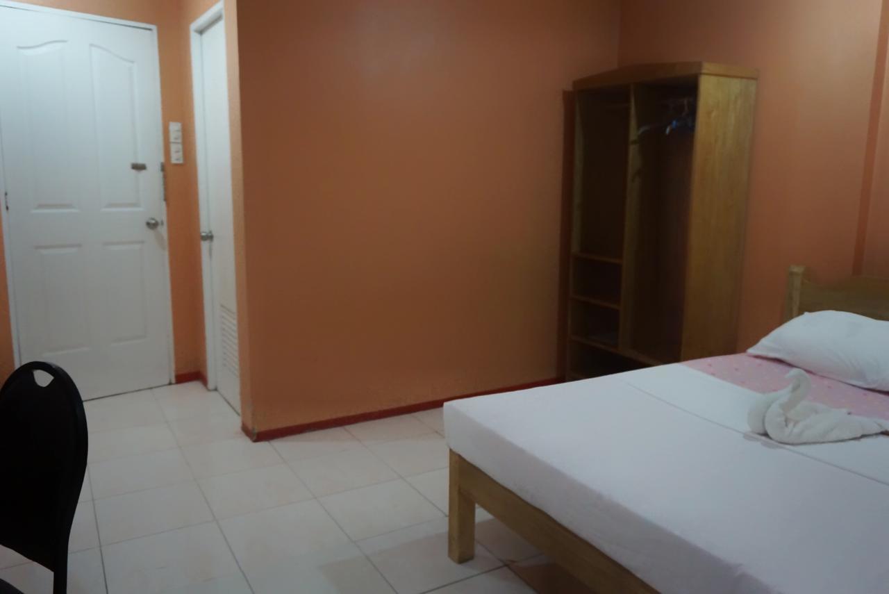 Lylie Hotel Cebu Extérieur photo