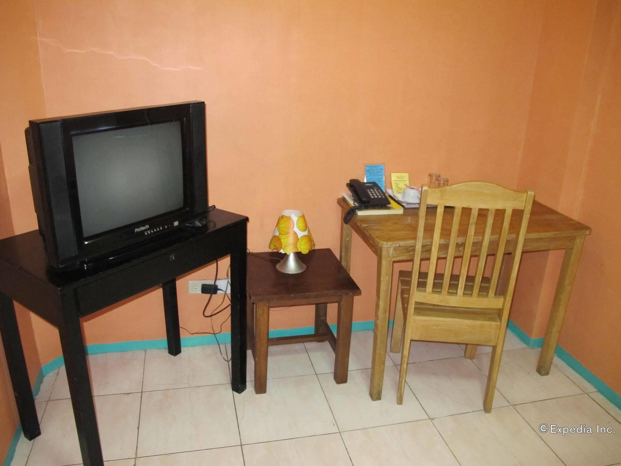 Lylie Hotel Cebu Extérieur photo